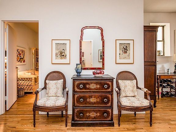 2nd image of 101 W 81st St APT 510