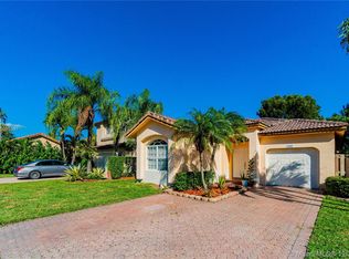 5285 NW 112th Pl, Doral, FL 33178