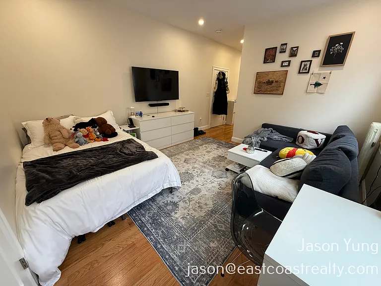 93 Kilmarnock St #8 — Photo 3