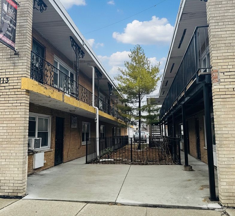 1st image of 5813 W 35th St APT 6