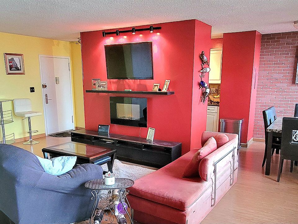 1st image of 100 Manhattan Ave APT 907