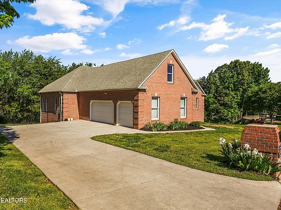 2nd image of 3962 Logans Landing Cir