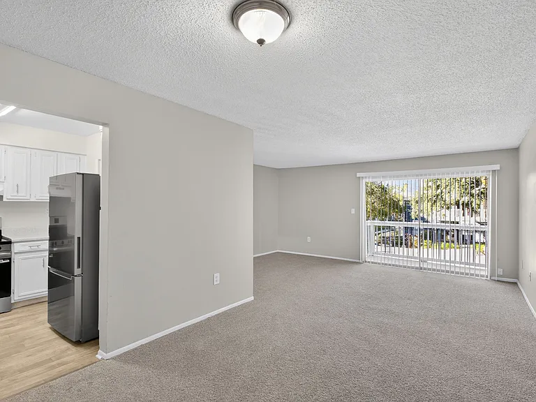 Foxcroft Apartments — Photo 14
