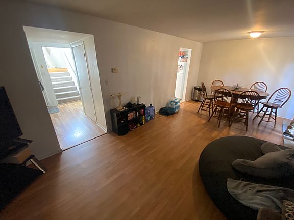 2nd image of 357 Shenandoah Cir