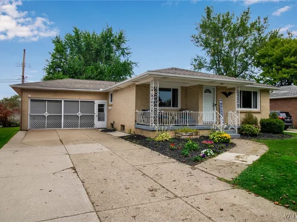 130 Suzette Dr, Cheektowaga, NY 14227