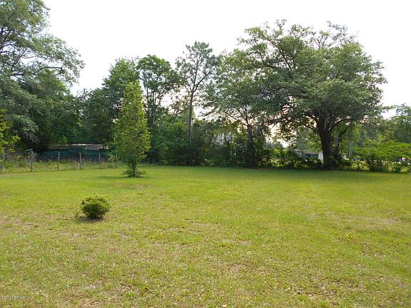 4th image of 14303 Gaskins Cir