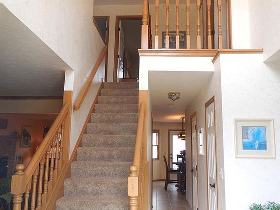 5th image of 33009 Popham Ln