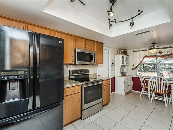 4th image of 14115 Bardsdale Ln