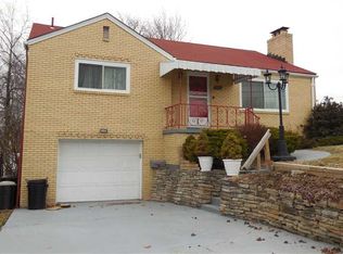 5370 Pennsylvania Ave S, Bethel Park, PA