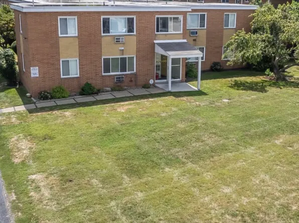 Wilshire Manor Apartments, 30600 Euclid Ave #36cd304b5, Wickliffe, OH 44092