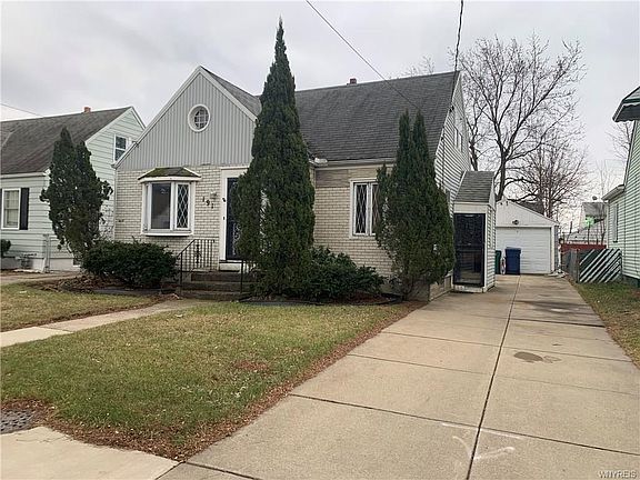 3rd image of 191 Weston Ave