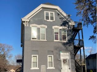 1122 Center Pl #7, Dubuque, IA 52001