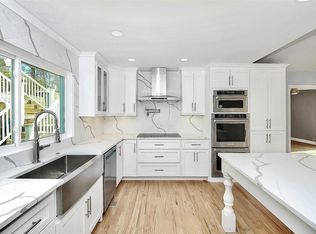 7022 Chelsea Day Ln, Tega Cay, SC 29708