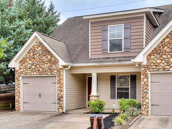 3rd image of 215 Mossy Bank Drive