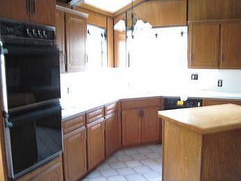 2nd image of 401 Temperance Ln