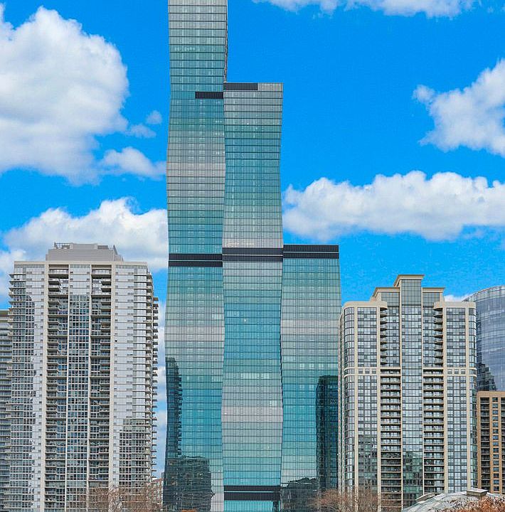 1st image of 363 E Wacker Dr Unit 3205