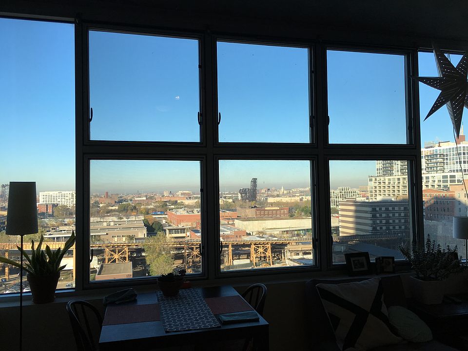 2nd image of 1720 S Michigan Ave APT 1017
