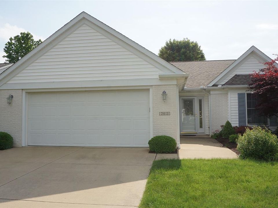 1st image of 2011 E Waterberry Dr
