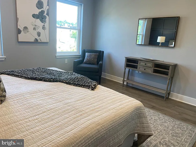 4630 Canton St — Photo 32