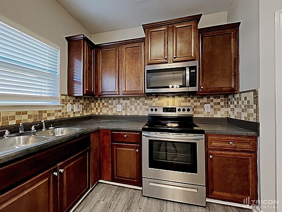 5th image of 5060 Manning Dr