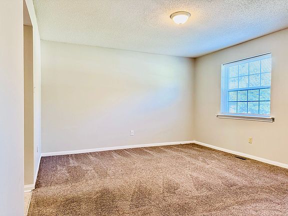 3rd image of 709 W C St #A