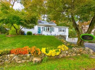 11 Eldridge Rd, Mount Tabor, NJ 07878