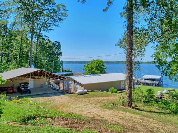 205 Gibbs Dr, Hemphill, TX 75948