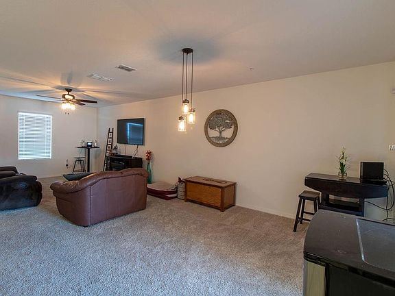 4th image of 4830 Riverwalk Dr