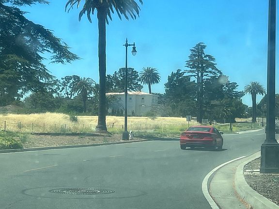 4th image of 1441 Azuar Dr