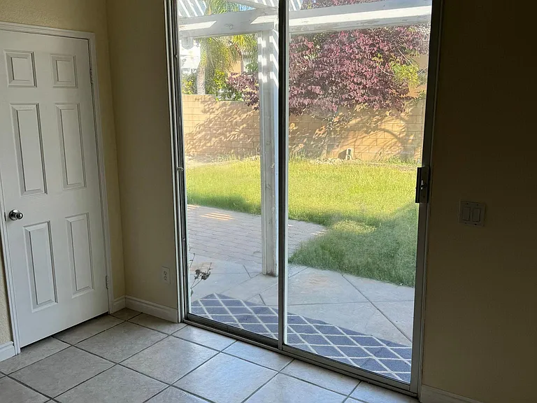 14975 Mount Wilson Ln — Photo 25