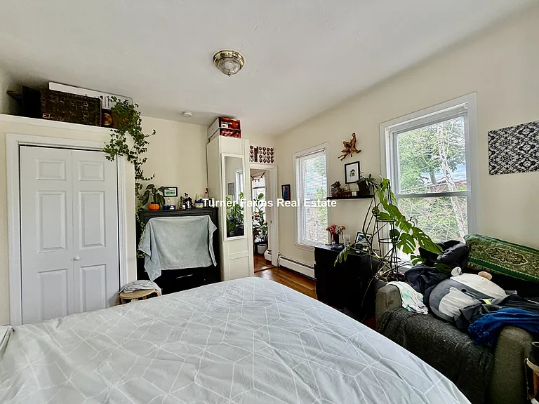 38 Bond St #22 — Photo 6