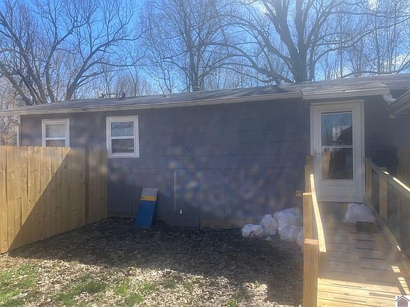 3rd image of 2118 Dixie Ave