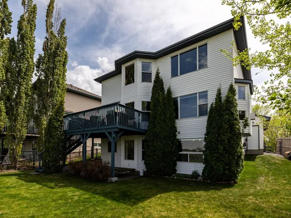 114 Reichert Dr, Beaumont, AB T4X 1P2