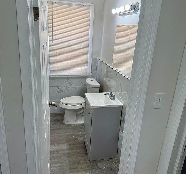 18050 Goulburn Ave, photo 15