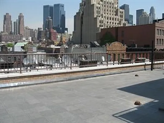 Rented by Douglas Elliman | media 24