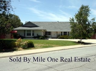 972 Marymount Ln, Claremont, CA 91711