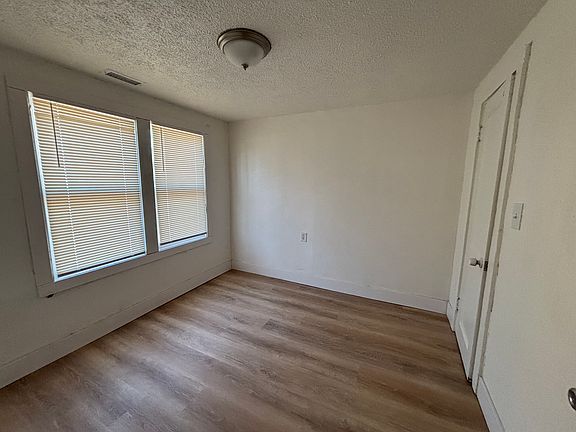 3rd image of 634 W 14th Ave #2