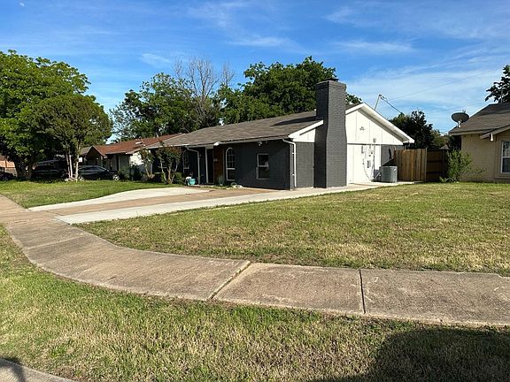 3rd image of 1013 Las Flores Ct
