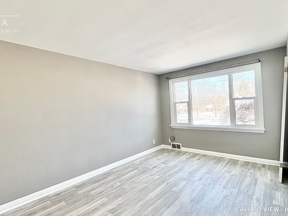 1st image of 372 Kingsdale Ave #1