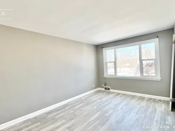 372 Kingsdale Ave #1, Oshawa, ON L1G 5H5