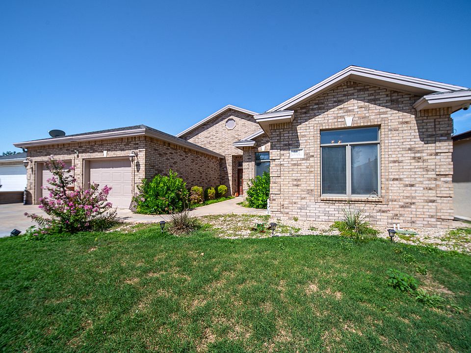 1st image of 609 Riviera Ct