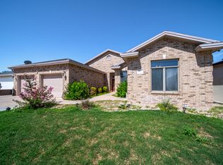 609 Riviera Ct, Carlsbad, NM 88220