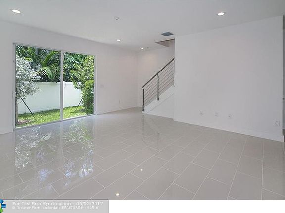 5th image of 1622 NE 5th St #1622