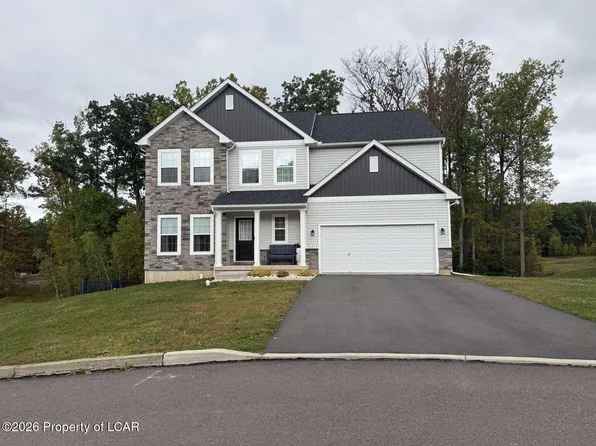 213 Austin Ln, Mountain Top, PA 18707