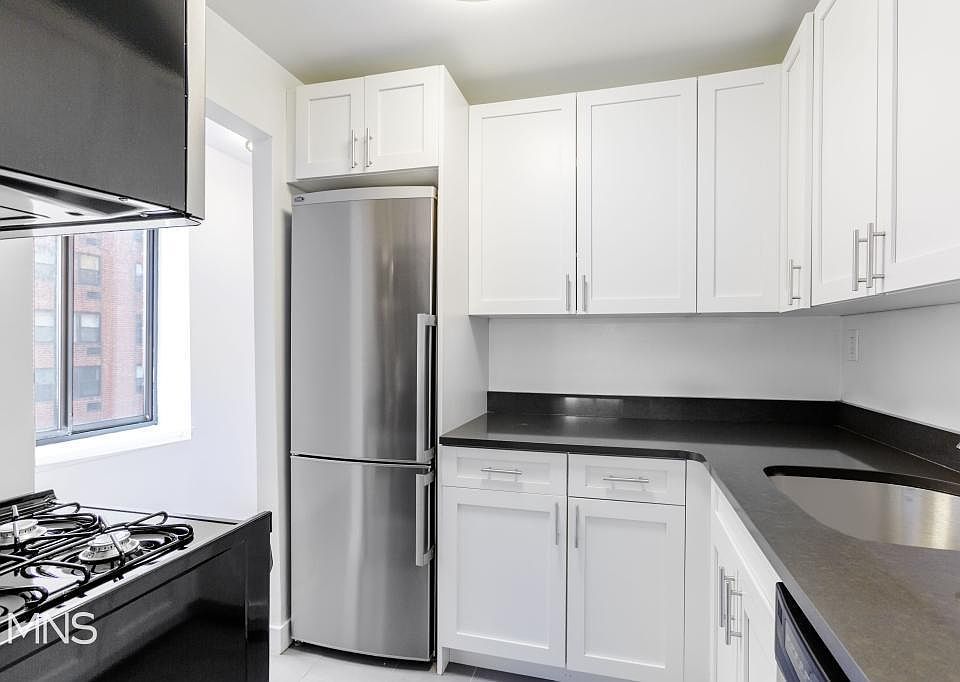 1st image of 344 E 63rd St APT 6A