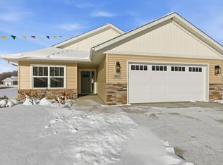 5815 Rivers Edge Dr, Saint Cloud, MN 56303