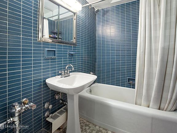 3rd image of 80 E End Ave APT 7A