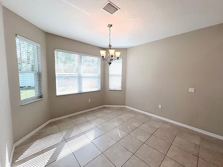 37 Pine Croft Ln — Photo 16