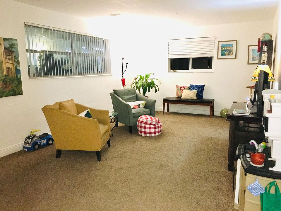 1st image of 6910 Bay Dr APT 2