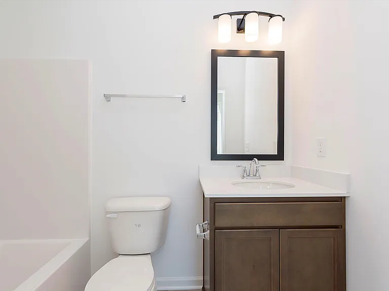 15905 Tharp Woods Dr — Photo 5
